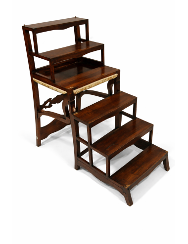 Poltrona del 1800, apribile scala, da biblioteca. Sedile imbottito con struttura in legno di noce