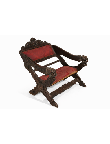 Poltrona Savonarola in legno di noce e tessuto rosso