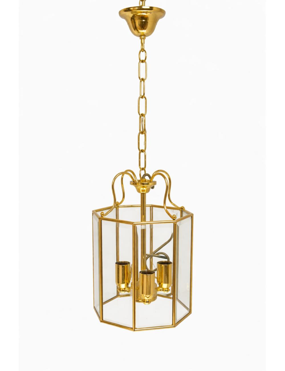 Lampadario a sospensione dal design classico ed elegante, ispirato alle lanterne tradizionali