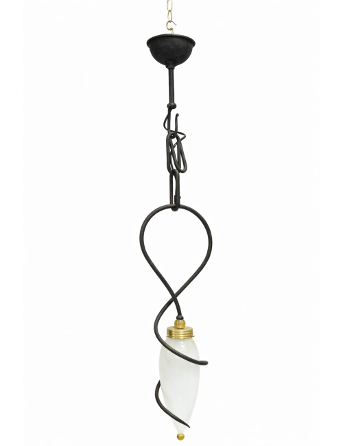 Lampada a sospensione dal design essenziale e artistico