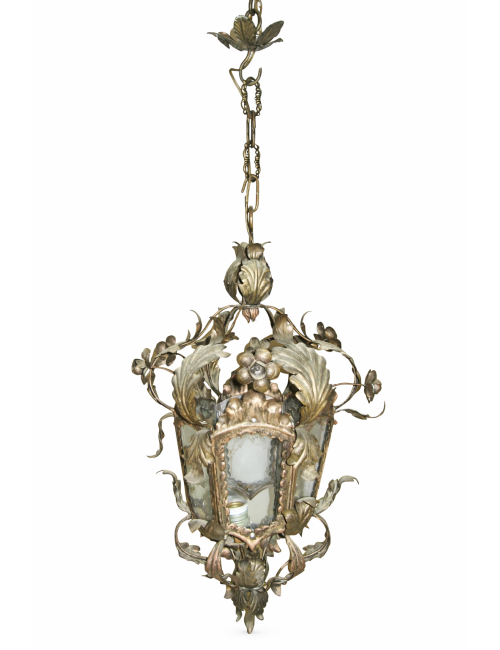 Lampadario a sospensione in stile classico-decorativo con struttura in ottone dorato anticatoottone