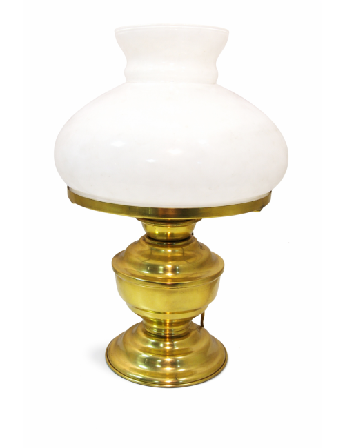Lampada da tavolo dal design classico , con base in ottone e diffusore in vetro opalino