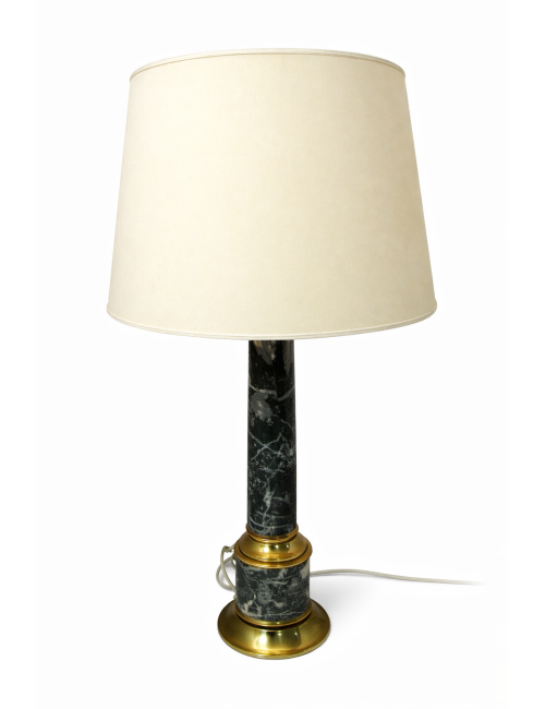 Lampada da tavolo in stile classico moderno