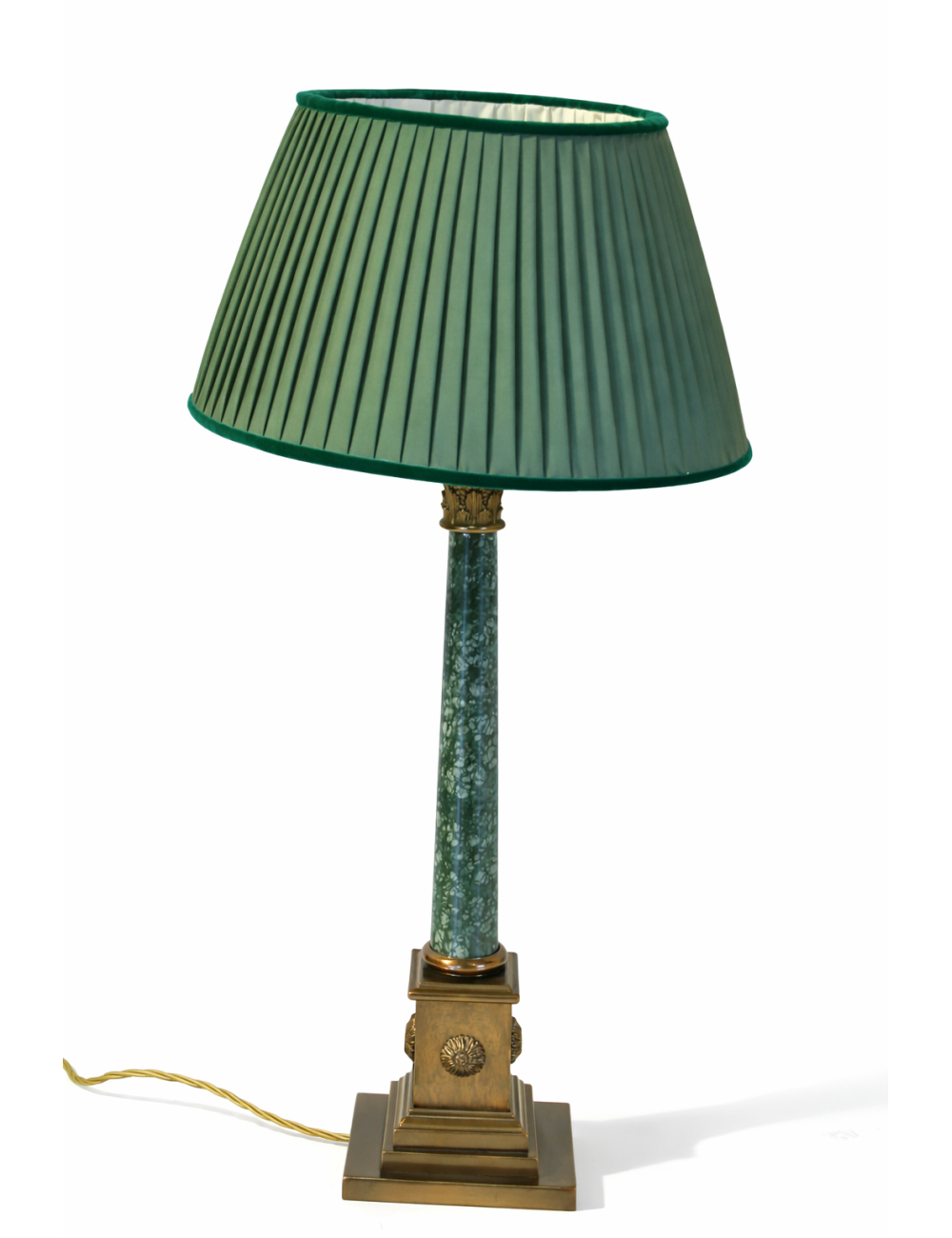 Lampada da tavolo dallo stile classico ed elegante