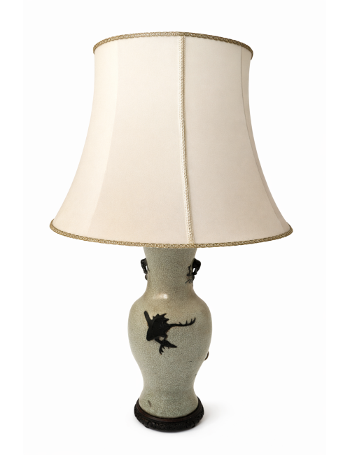 Lampada con paralume da tavolo dallo stile elegante e classico