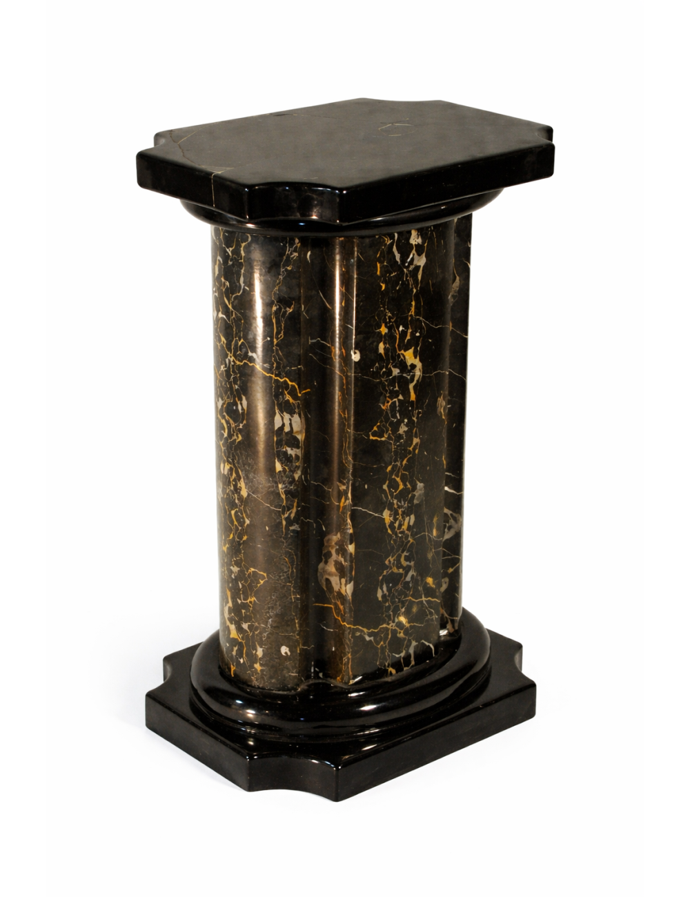 Colonna marmorizzata color nero lucido con venature chiare e ambrate