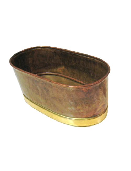 Fioriera o cache pot di forma ovale in rame con base e profili in ottone