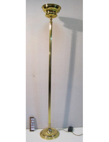 Modern floor lamp