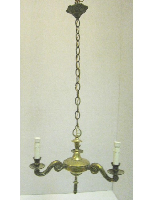 Lampadario a catena dorata a 3 luci