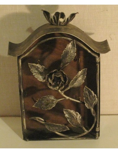 Modern iron keybox