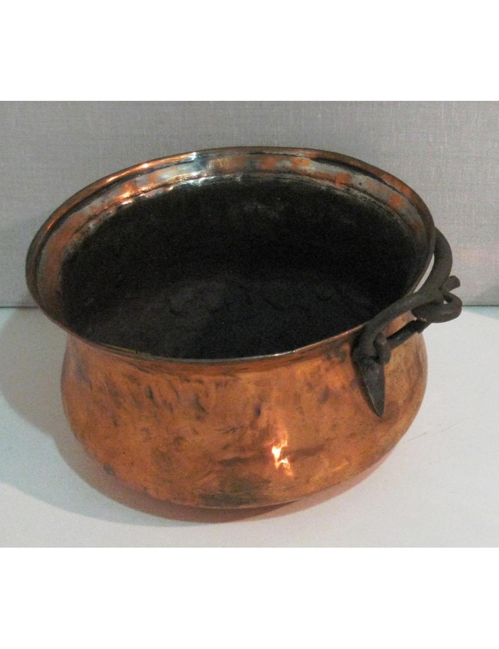 4 Copper pots of different sizes