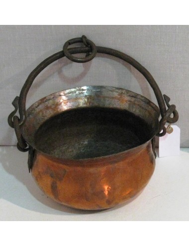 4 Copper pots of different sizes