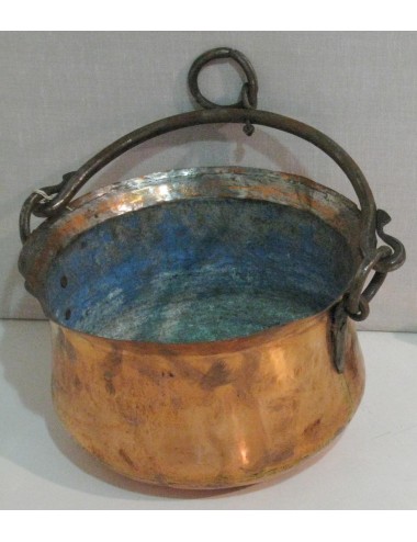 4 Copper pots of different sizes