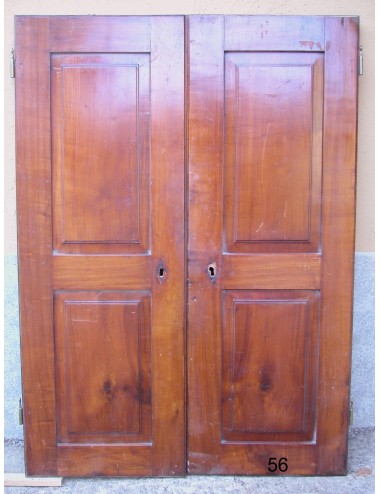 2-panel cherry façade to be restored