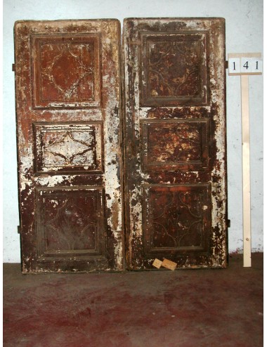 2-panel poplar façade to be restored
