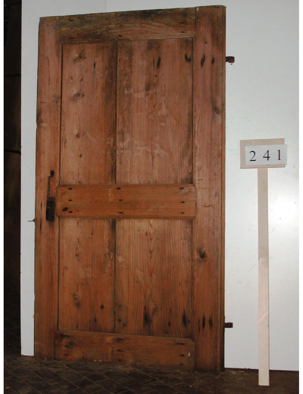 Smooth 2-mirror fir door for restoration Smooth 2-mirror fir door for restoration