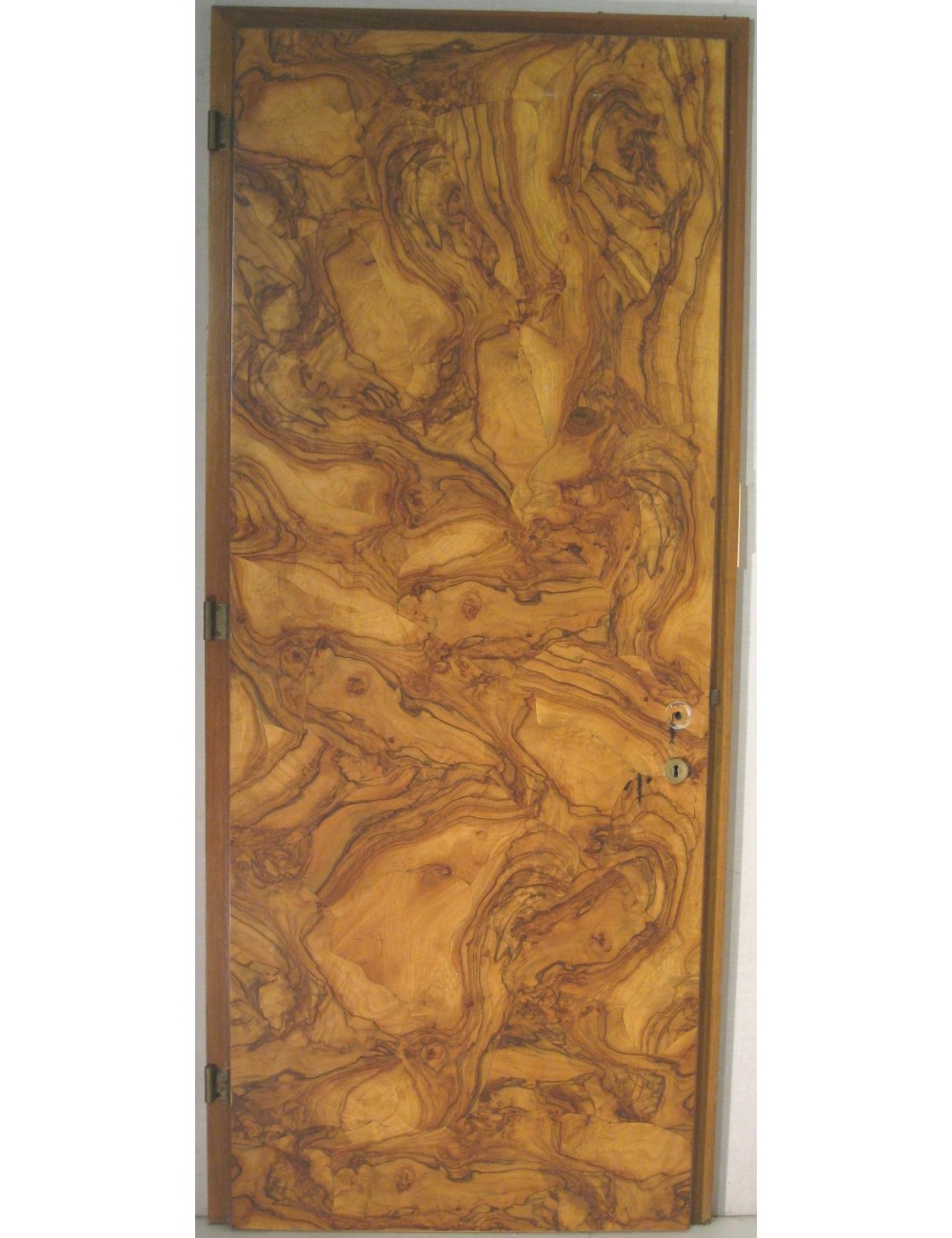 6 Briarwood doors N.3 94x200h/ N.2 90x21/ N.1 80x205hto be restored 6 Briarwood doors N.3 94x200h/ N.2 90x21/ N.1 80x205hto be restored