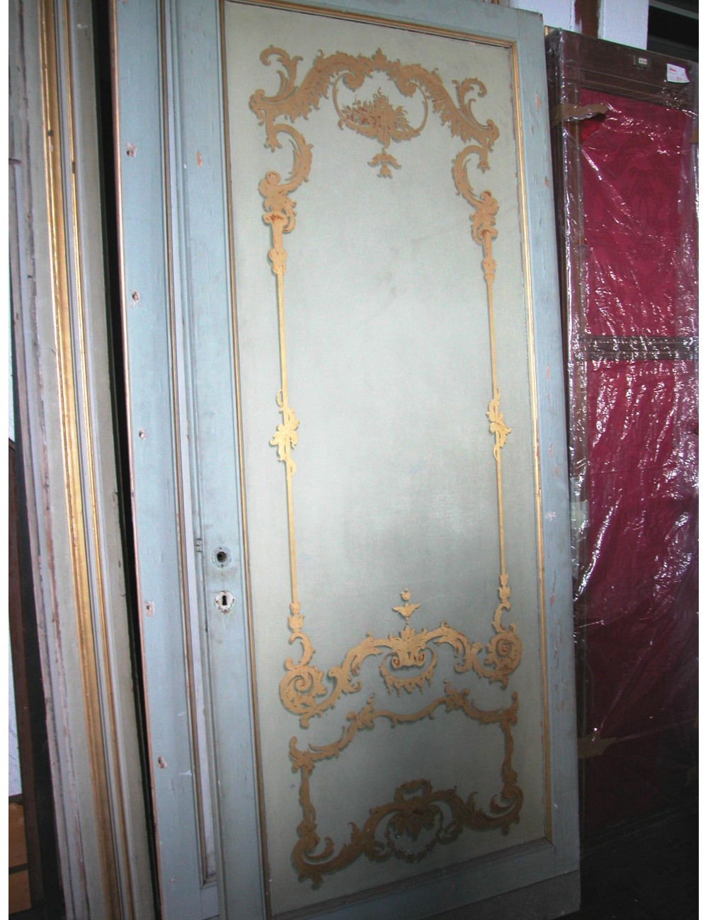 4 decorated panels of various sizes for restoration 4 decorated panels of various sizes for restoration