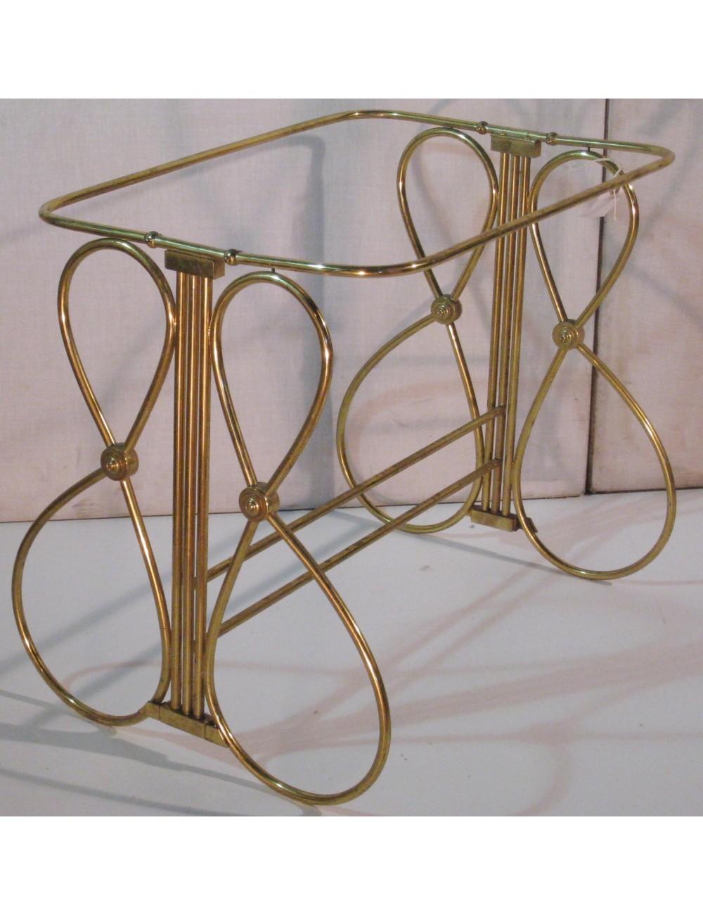 Tavolino moderno in ottone , pieghevole Tavolino moderno in ottone , pieghevole