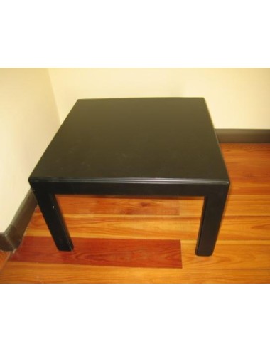 2 Square coffee tables 1)with glass 1)with modern wooden top