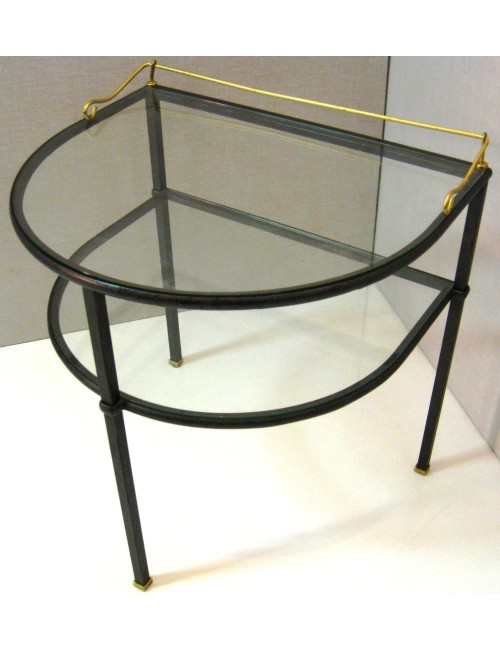 Tavolino / Comodino moderno con struttura in ferro e piani in cristallo