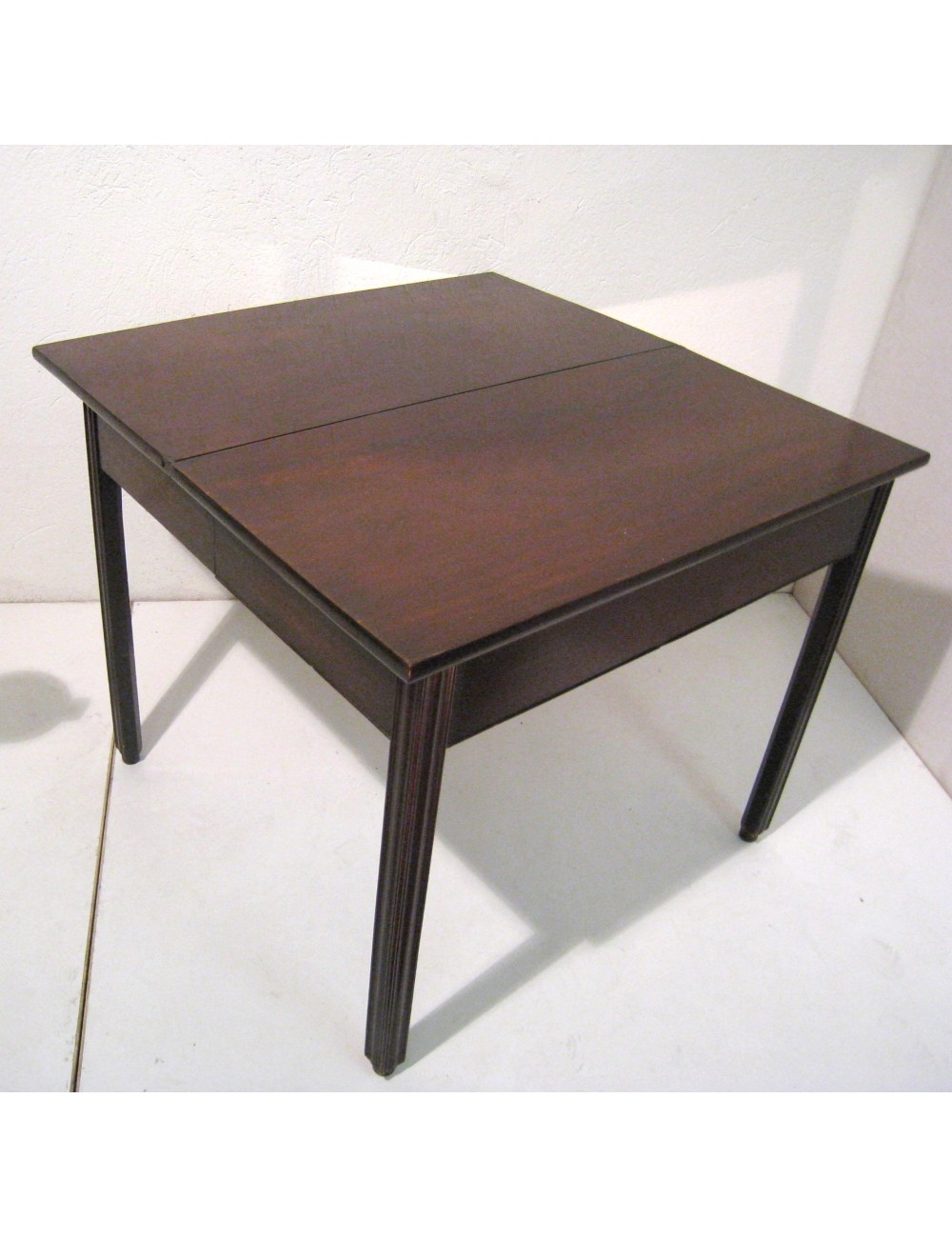 Console/Table Console/Table