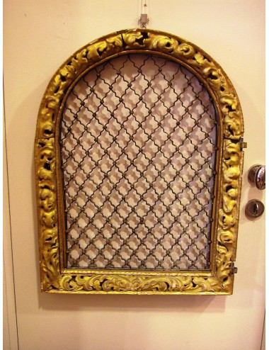 Small door with grating