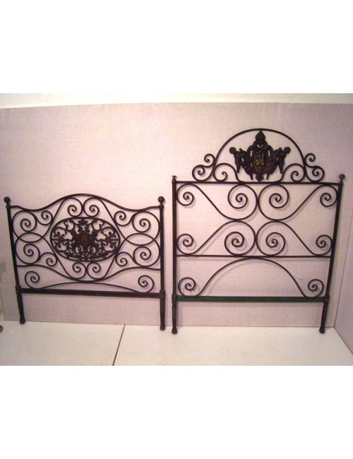 Testata/Pediera letto singolo in ferro battuto, decorata, con inserti in ghisa