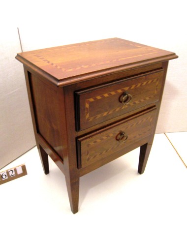 Mobiletto con filetto, due cassetti, intarsiato noce