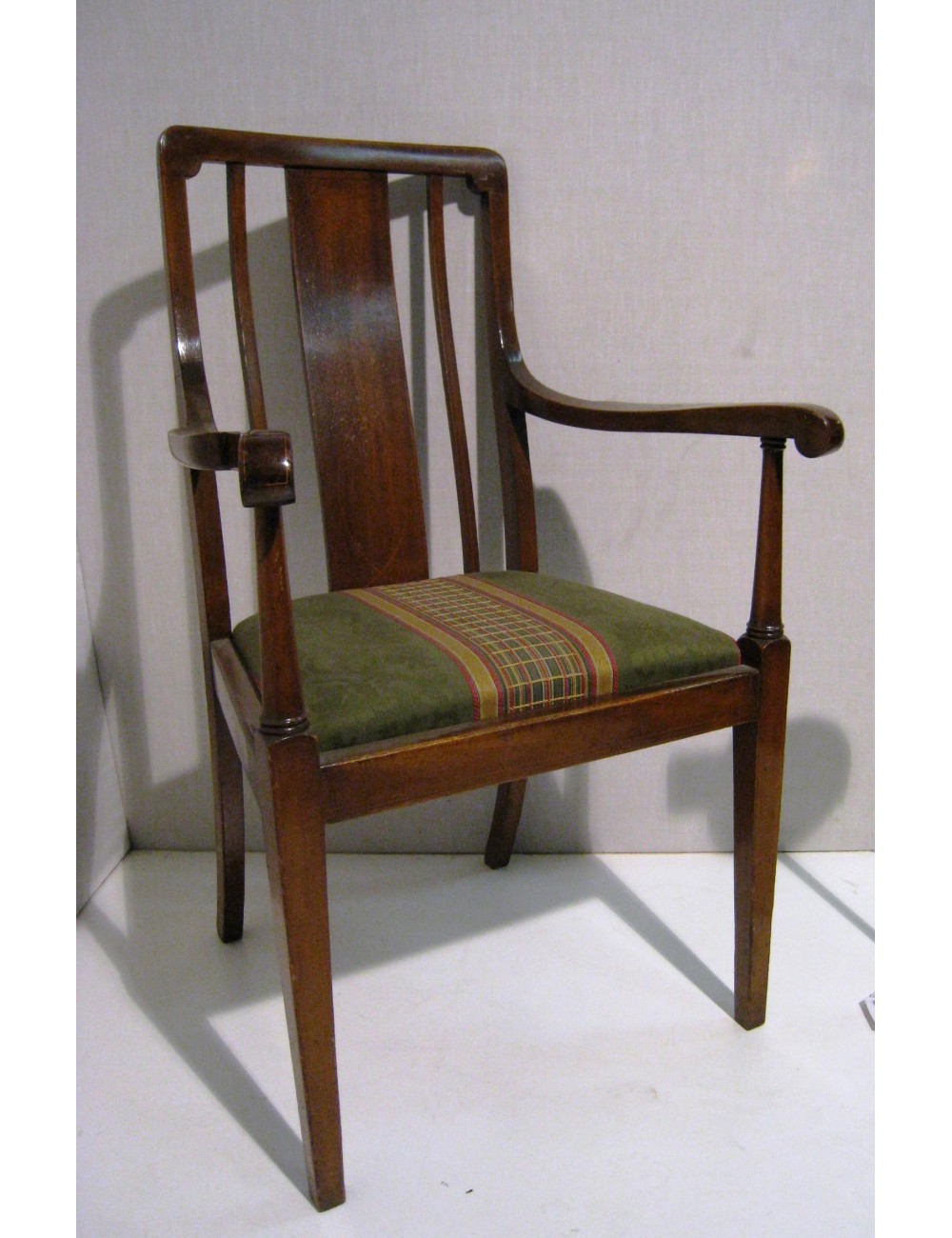 2 Poltrone di epoca Vittoriana in legno di mogano con seduta imbottita, in stile inglese (coppia)
