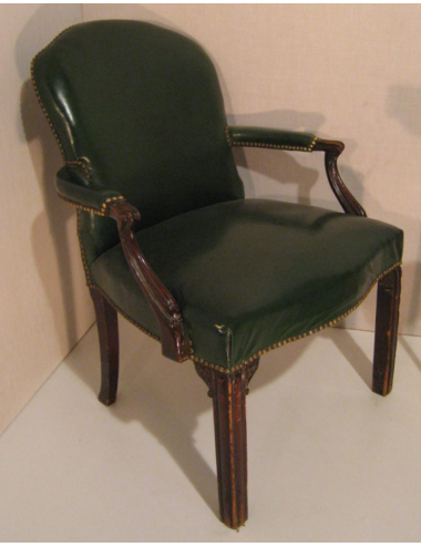 Poltrona in pelle eco verde con borchie, stile Vittoriano, telaio in mogano