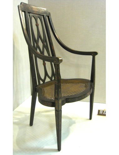 Poltrona decorata verde con sedile imbottito moderno. Sedile in paglia di Vienna. In Stile Vittoriano