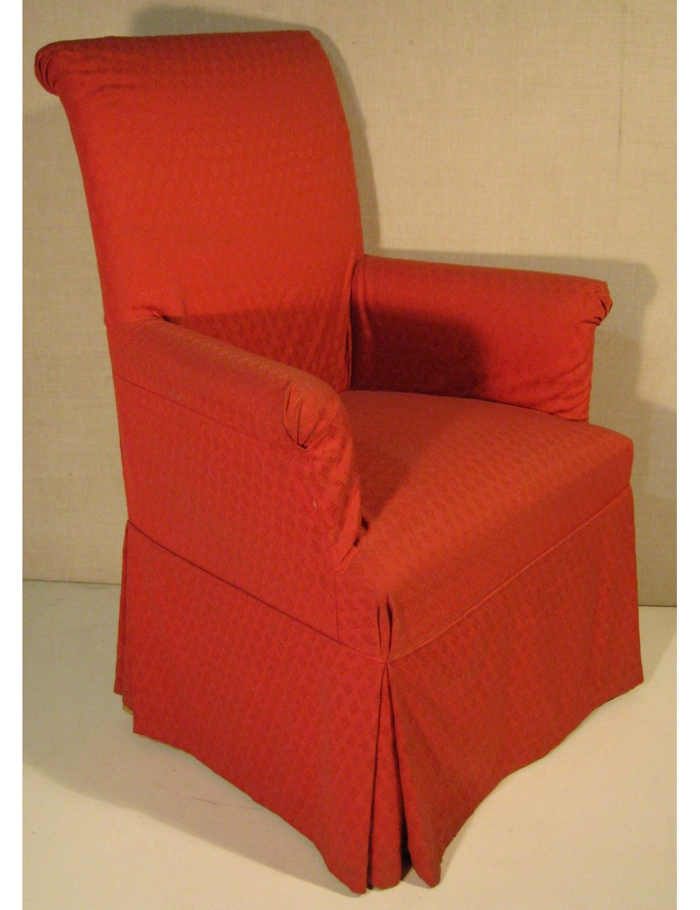 Poltrona moderna rossa. Modello riproducibile.