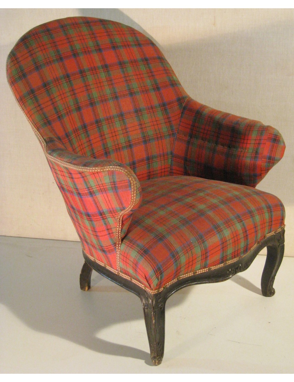 L 83 - modern Scottish fabric armchair L 83 - modern Scottish fabric armchair