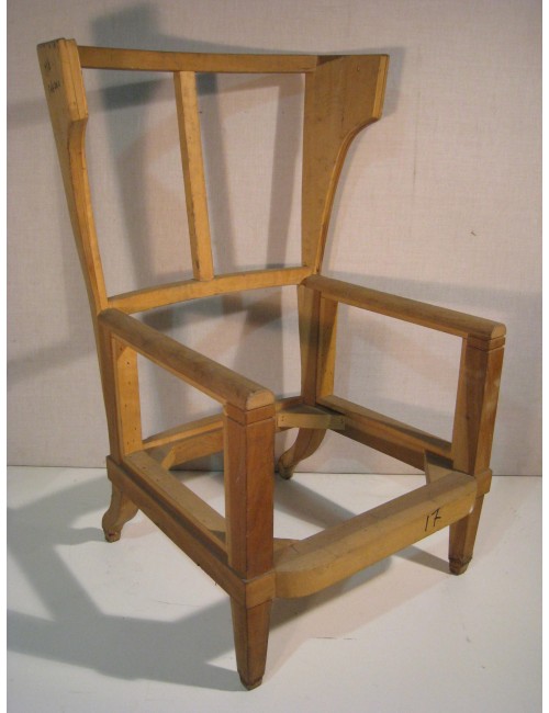 L 109 - modern armchair stem