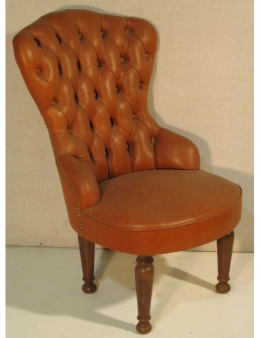 Poltrona moderna in pelle