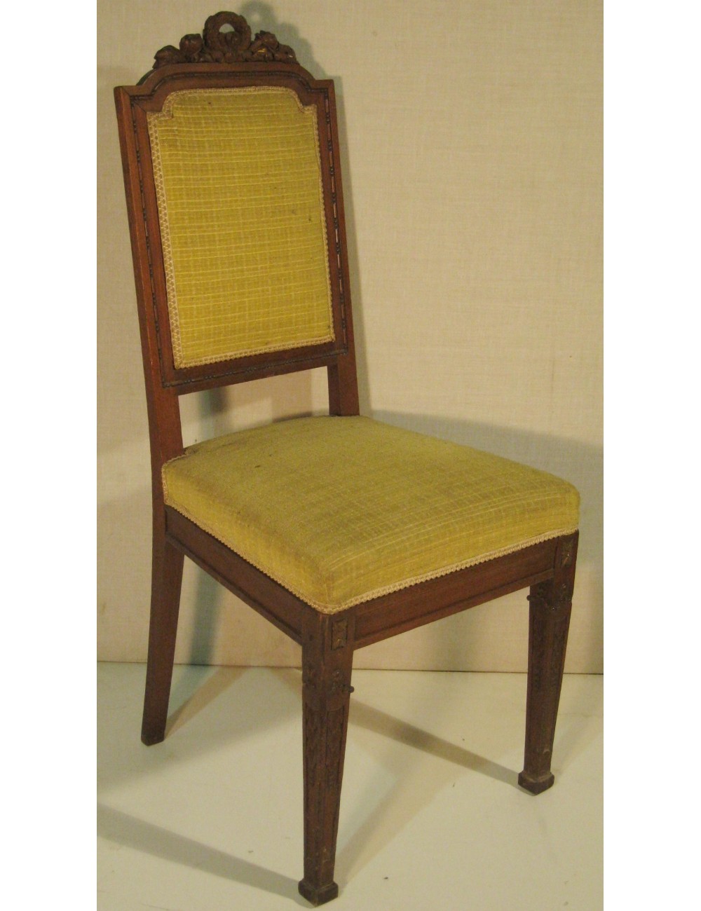 Sedie prima metà '800 in legno di noce con sedile e schienale imbottiti, in stile Luigi XVI Sedie prima metà '800 in legno di noce con sedile e schienale imbottiti, in stile Luigi XVI