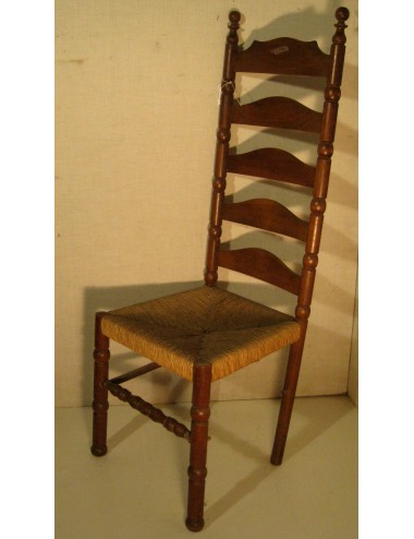 Straw chair with modern high backrest