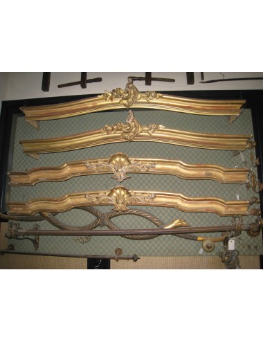 Gold valances