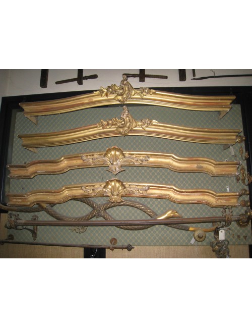 Gold valances