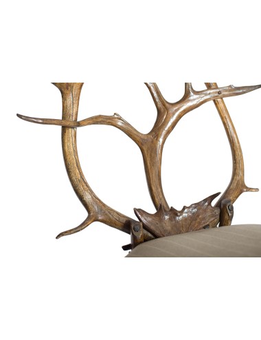 Chair with horns