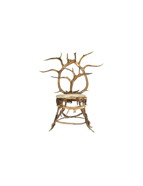 Chair with horns