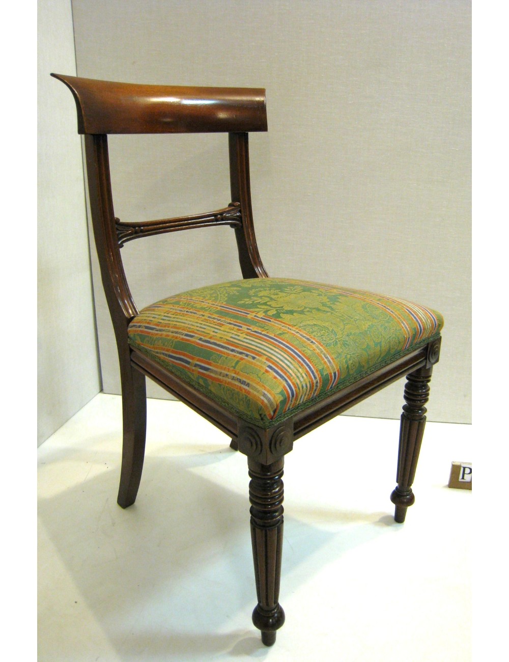 Modern Green Seating Chair Modern Green Seating Chair