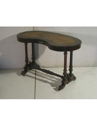 Small desk