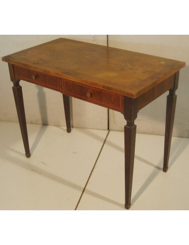 Modern 2-drawer desk