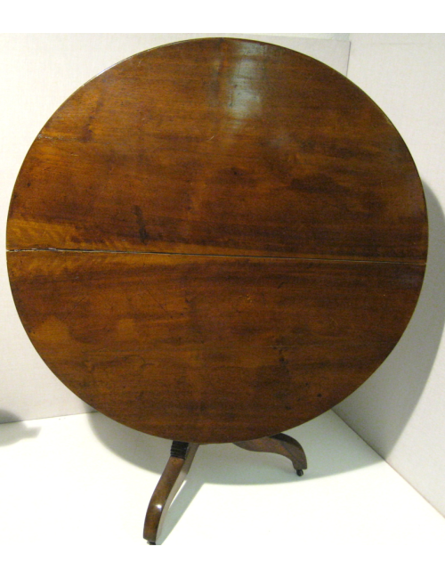 120 cm round walnut sail table