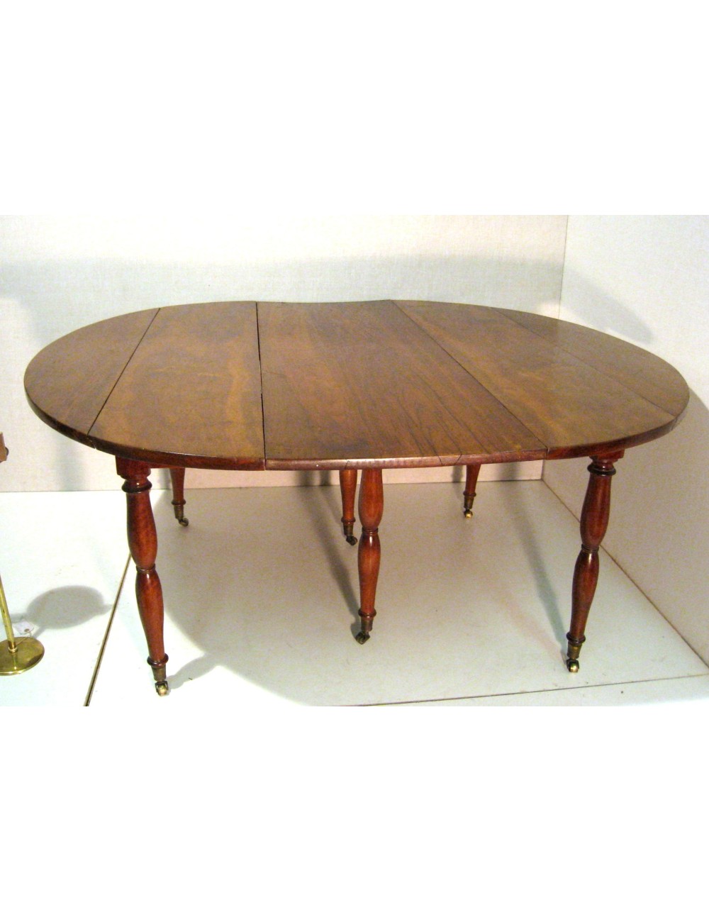 Original 19th century walnut table + extensions Original 19th century walnut table + extensions
