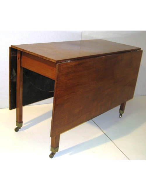 Mahogany table, open 162x122x78h