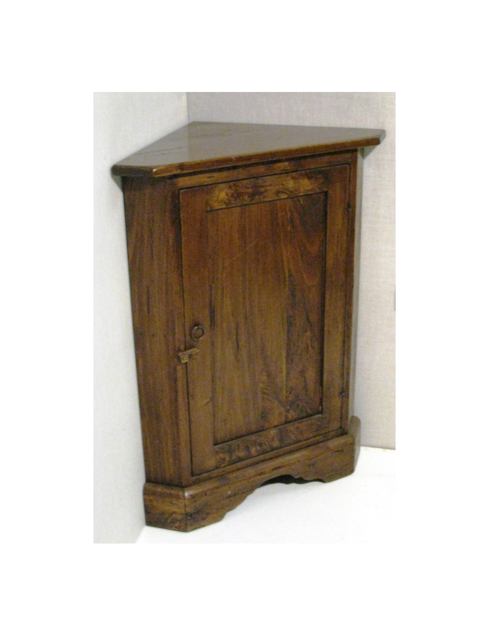 Low corner unit