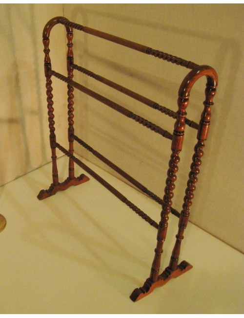Towel holder with turned parts